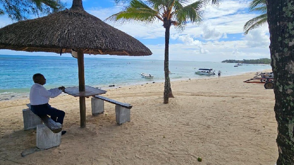 Music director Ilaiyaraaja happy sharing on Yuvan s arrivan to Mauritius