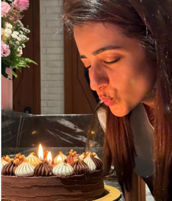 Actress Trisha shared her birthday celebration photos with Saibaba photo