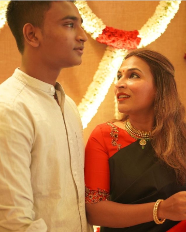 Aishwarya Rajinikanth shares her special themed Slippers photos