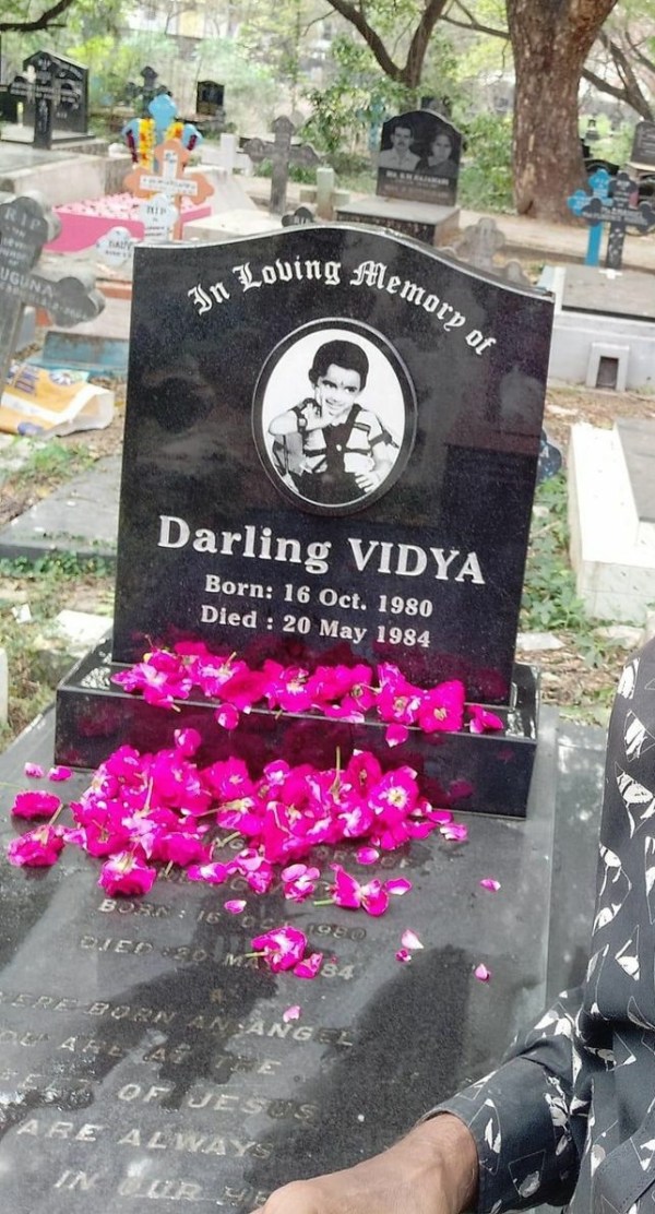Have you seen Vijay s sister s memorial Here is the Photo
