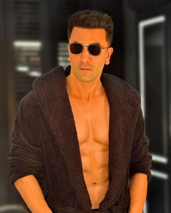 Ranbir Kapoor Alia Bhatt tatoo Ramayana bollywood