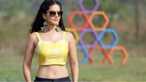 sunny leone Splitsvilla X5 Bollywood X5