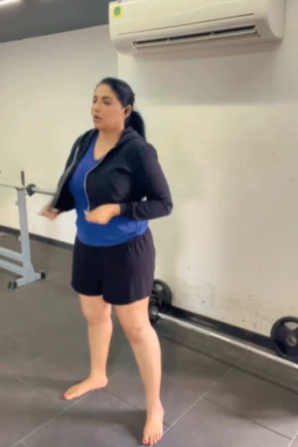 Reshma Pasupuleti workout heroine vilangu