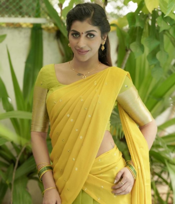 yashika aannand instagram Pics
