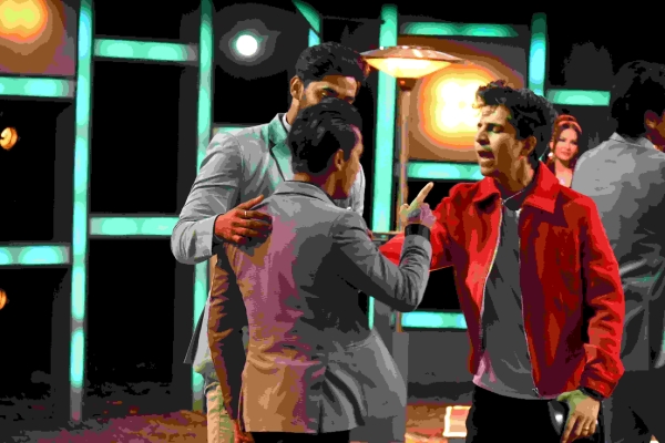 OTT Sunny Leone OTT Sunny Leone