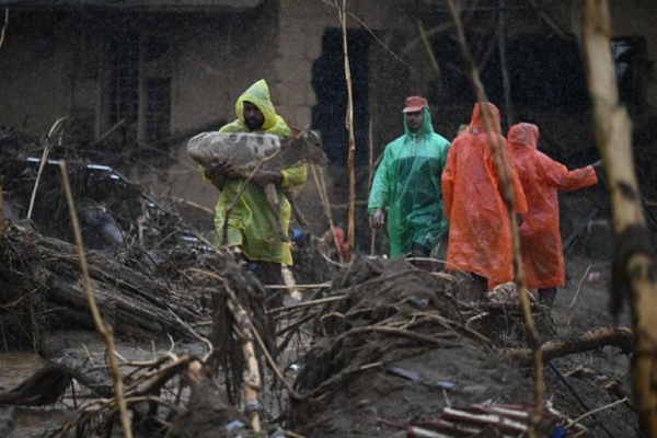 Suriya Karthi Jyothika Suriya Karthi Jyothika