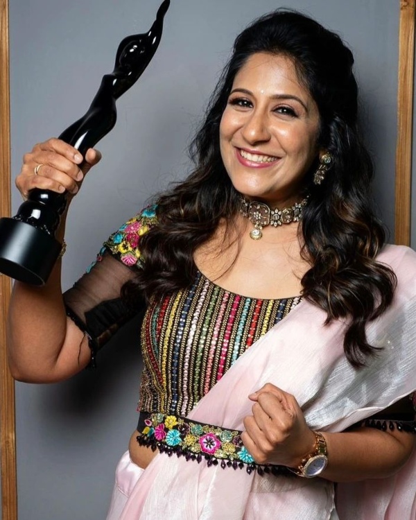 Shweta Mohan Dhanush Shweta Mohan Dhanush
