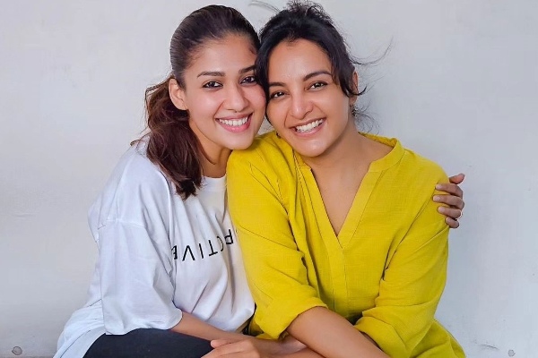 Manju Warrier Lady Superstar Nayanthara