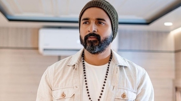 sivakarthikeyan dhanush amaran