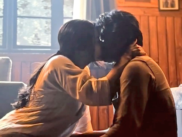 vijay goat lip lock vijay goat lip lock