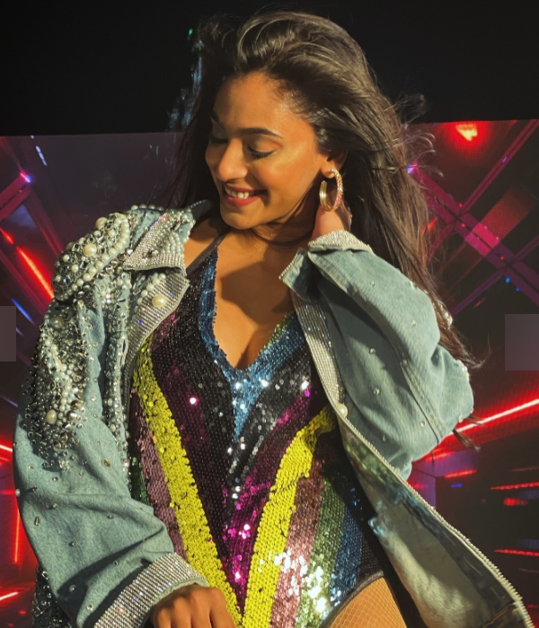 anukreethy vas vijay sethupathi heroine