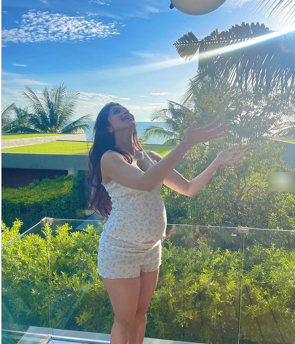 pranitha instagram tamil cinema