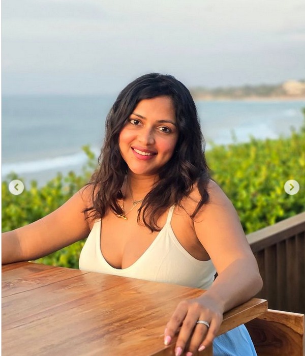 amala paul photos instagram