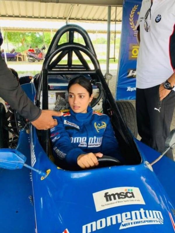 keerthy suresh ajith kumar car race
