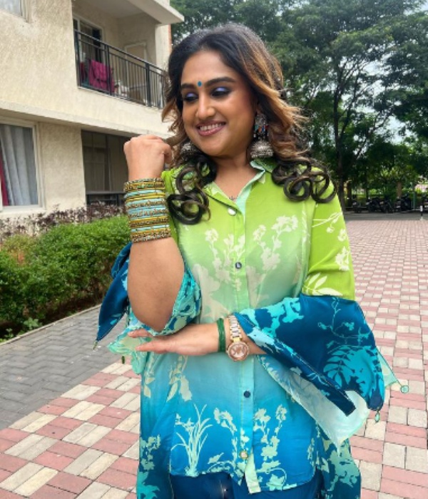 vanitha vijayakumar robert master marriage