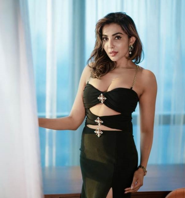 parvathy nair instagram photos