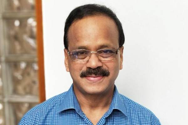 blue sattai maran dhananjayan blue sattai maran dhananjayan