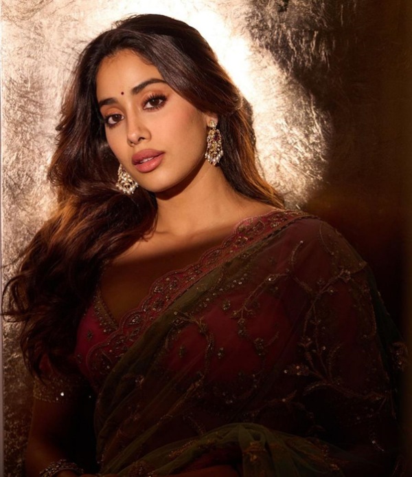janhvi kapoor bollywood saree
