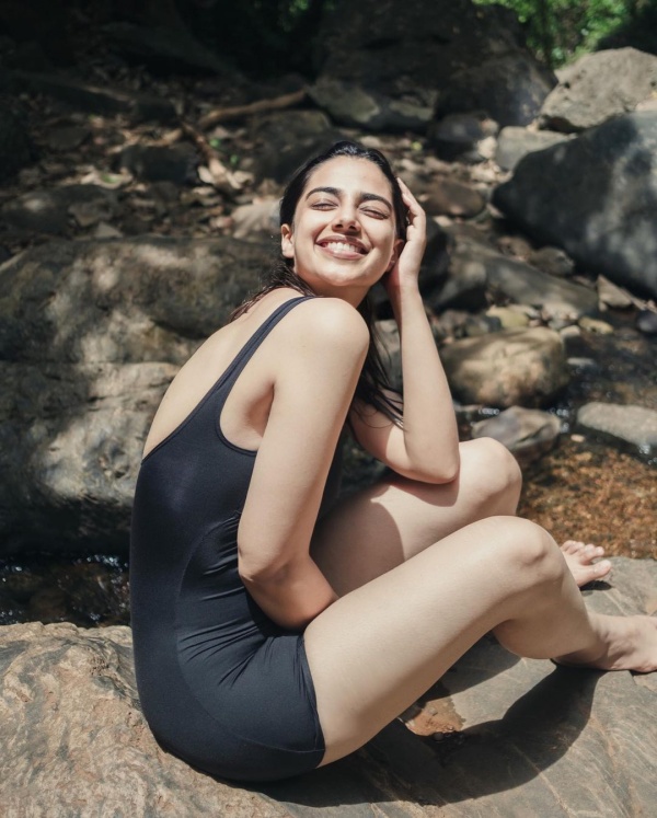 meenakshi chaudhary goat lucky baskhar