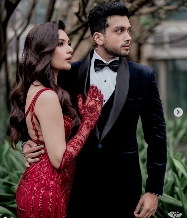 kalidas jayaram honeymoon kalidas jayaram honeymoon