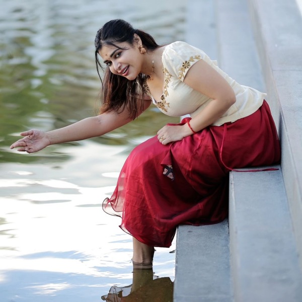 dharsha gupta photos