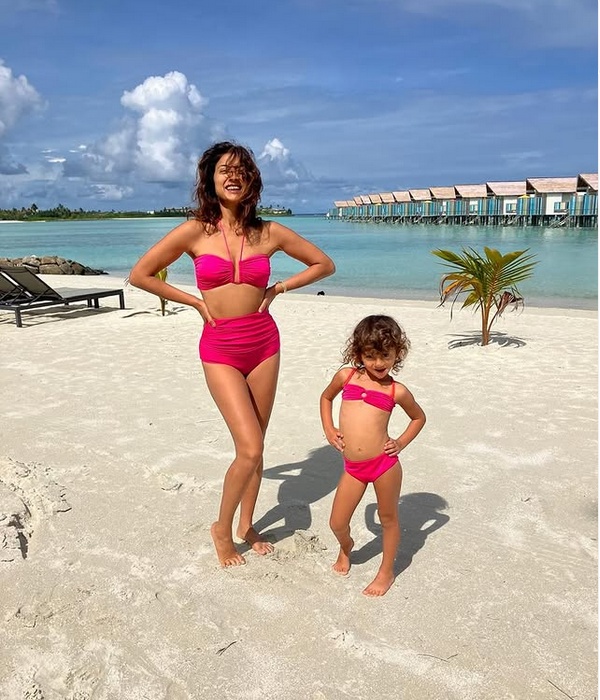 samantha shriya saran instagram