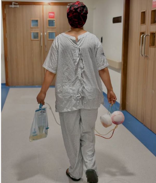 hina khan breast cancer