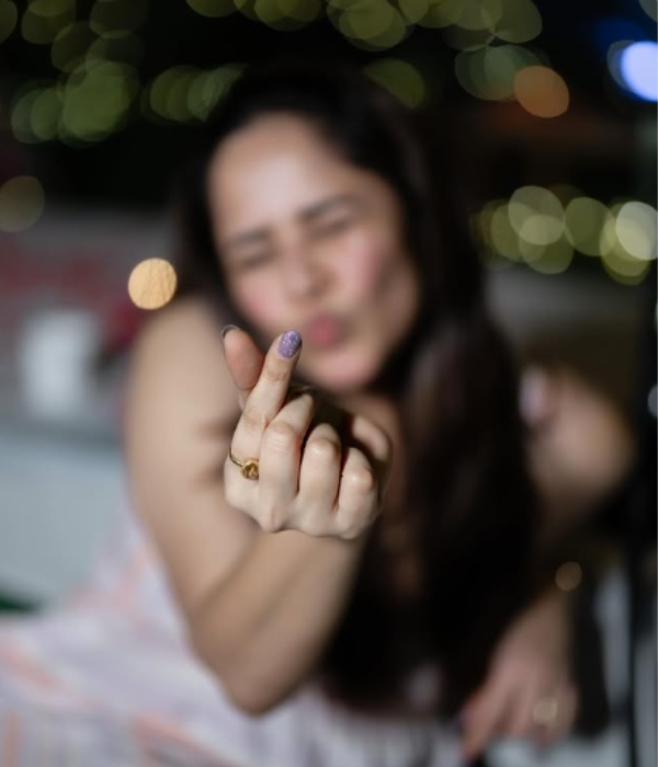 anasuya bharadwaj pushpa