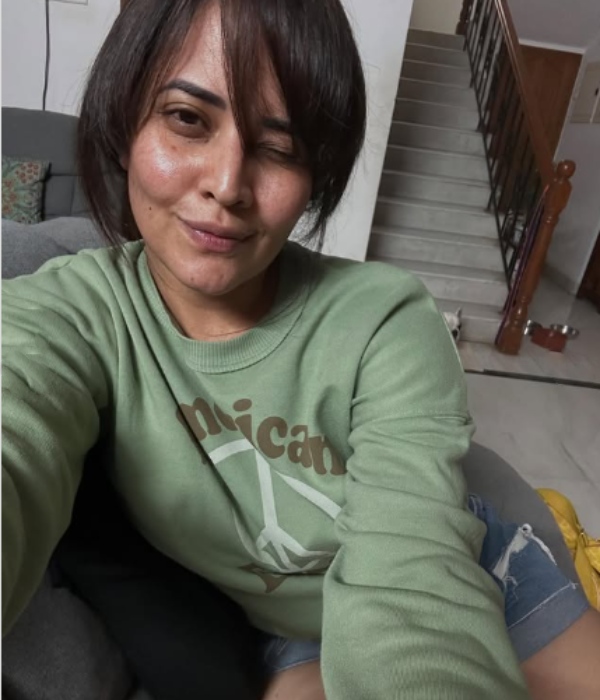 anasuya bharadwaj pushpa