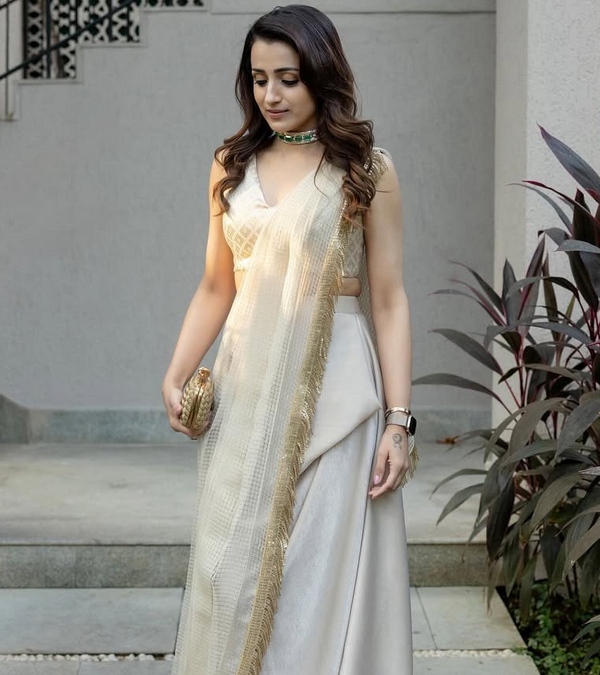 trisha vidaamuyarchi movie instagram