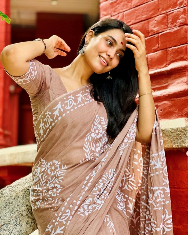 bigg boss tamil 8 tharshika pavithra bigg boss tamil 8 tharshika pavithra