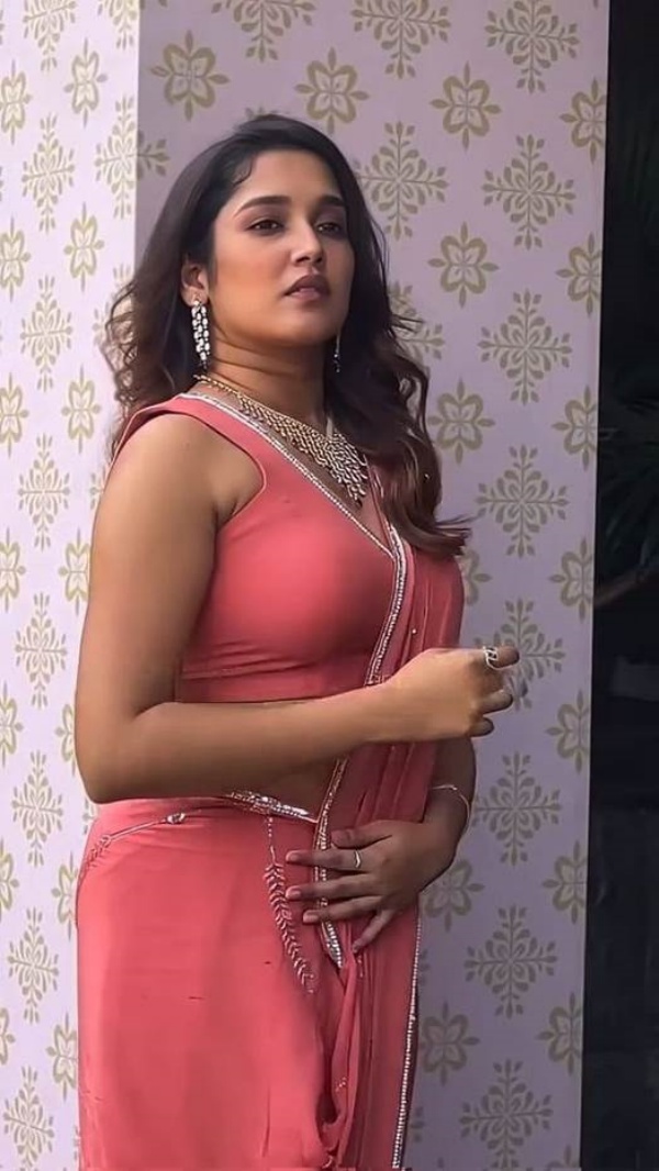 anikha surendran instagram photos anikha surendran instagram photos