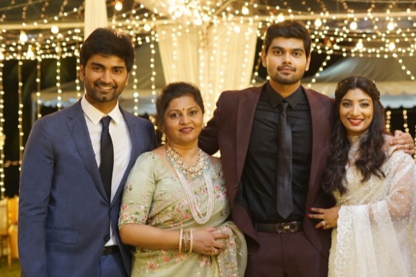 nesippaya akash murali murali wife