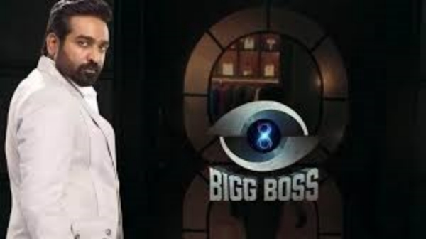 bigg boss tamil pavithra janani bb8