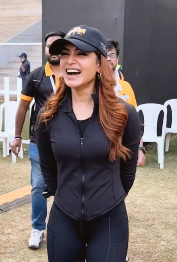 samantha keerthy suresh heroine