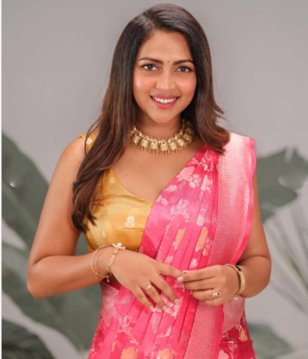 amala paul jagat desai pongal