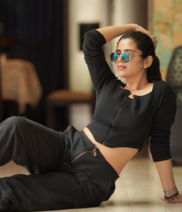 bigg boss season 8 soundarya sanam shetty 8 bigg boss season 8 soundarya sanam shetty 8