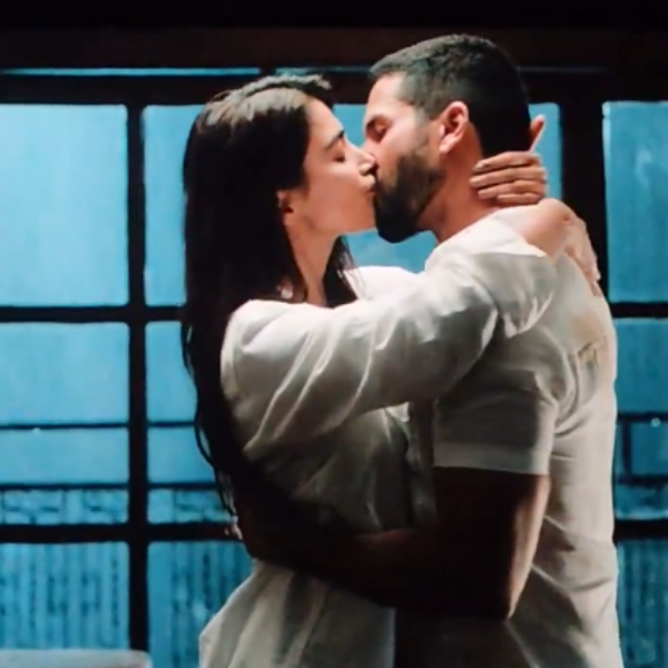 deva pooja hegde liplock