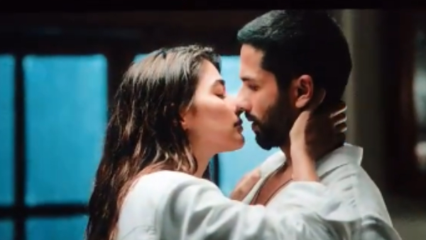 deva pooja hegde liplock