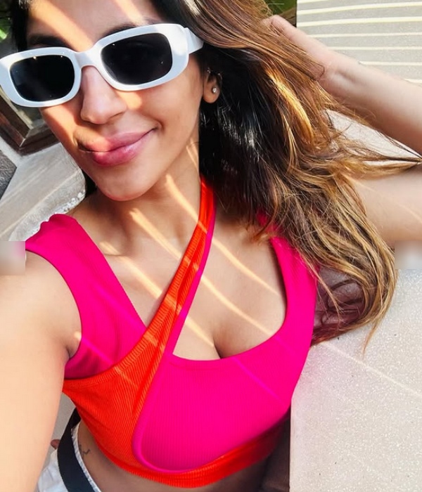 yashika aannand bigg boss tamil game changer