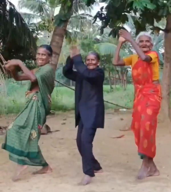 vidamuyarchi ajith kumar trisha