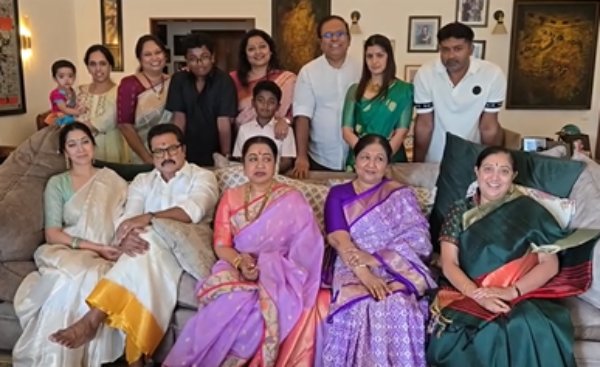 sarathkumar varalaxmi sarathkumar pongal 2025