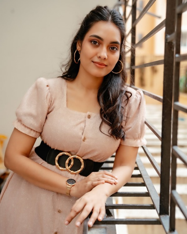 bigg boss tamil pavithra janani rayan 8