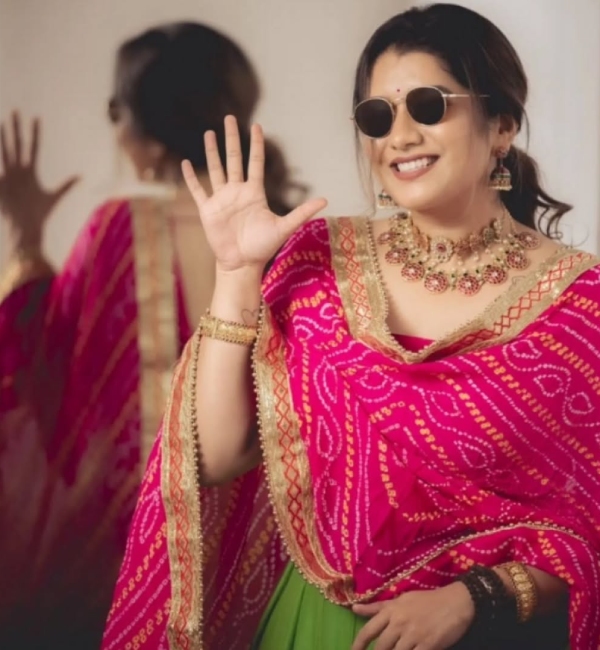 bigg boss 8 anshidha priyanka deshpande