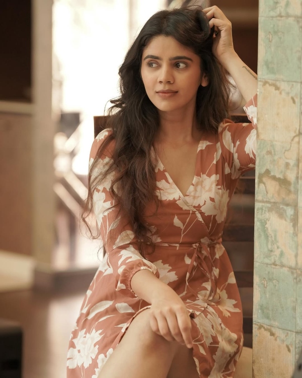 bigg boss tamil sanam shetty soundariya bigg boss tamil sanam shetty soundariya