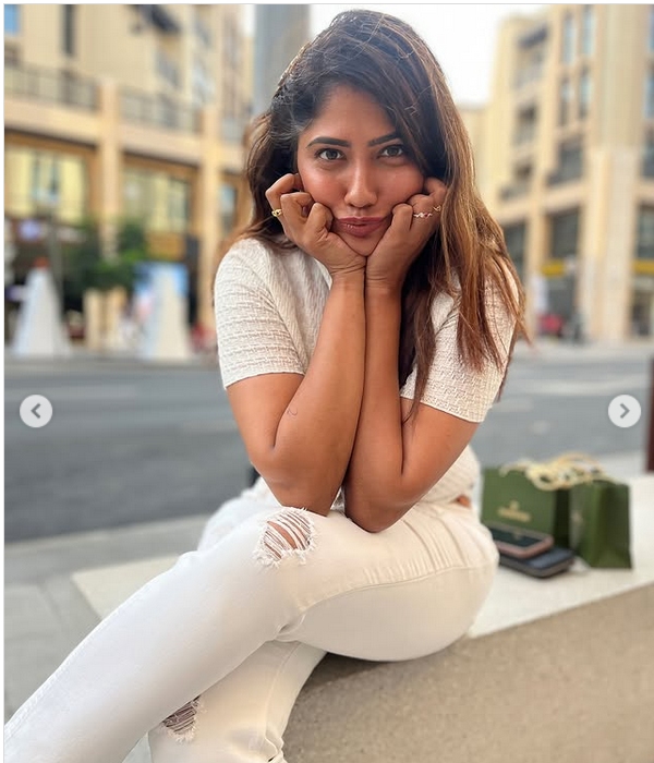 televisiion bigg boss show julie