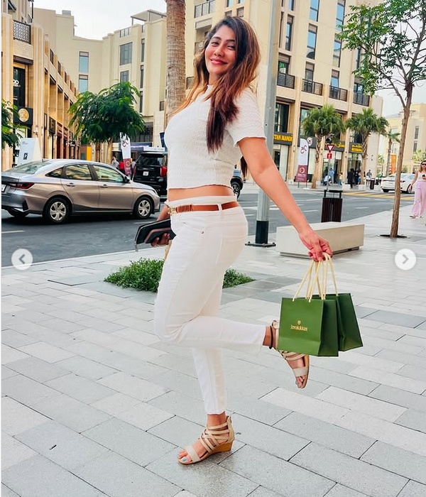 televisiion bigg boss show julie