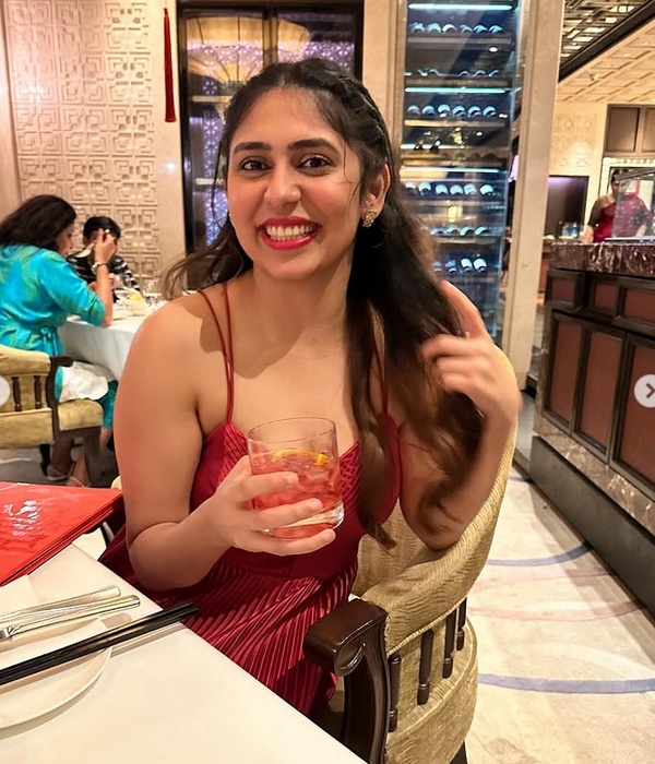 jayam ravi karathey babu daudee jaiwal