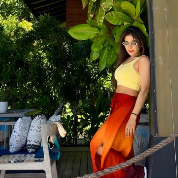 Sakshi agarwal wedding honeymoon