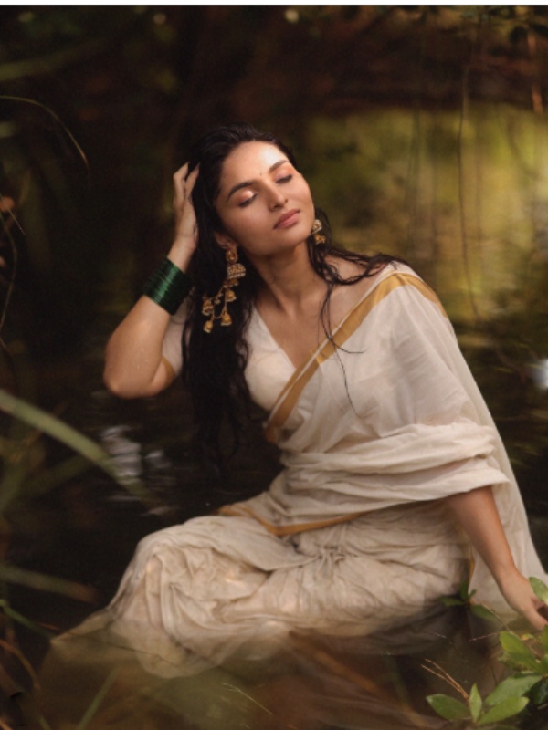 Dragon Kayadu Lohar heroine